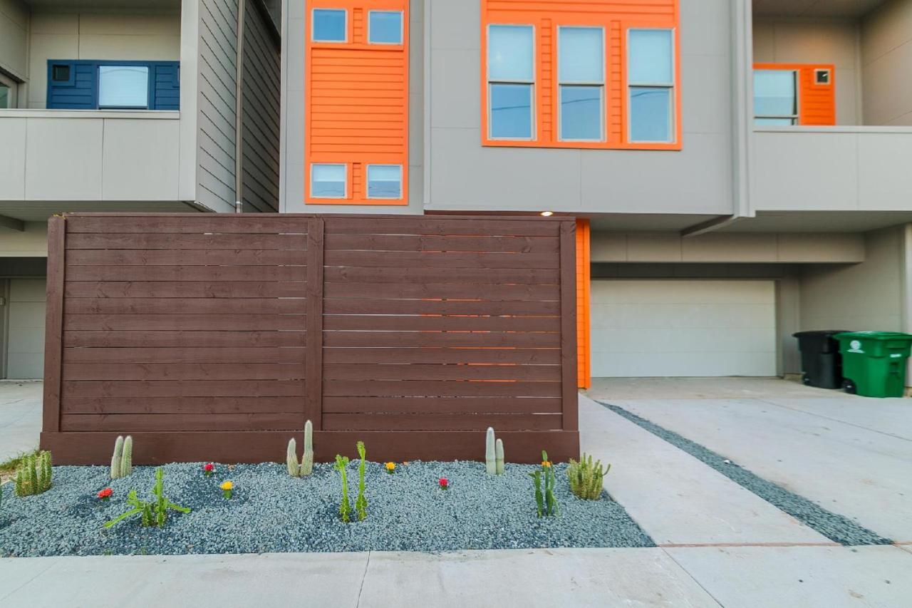 Holiday home Eado Signature By Dunyha Houston