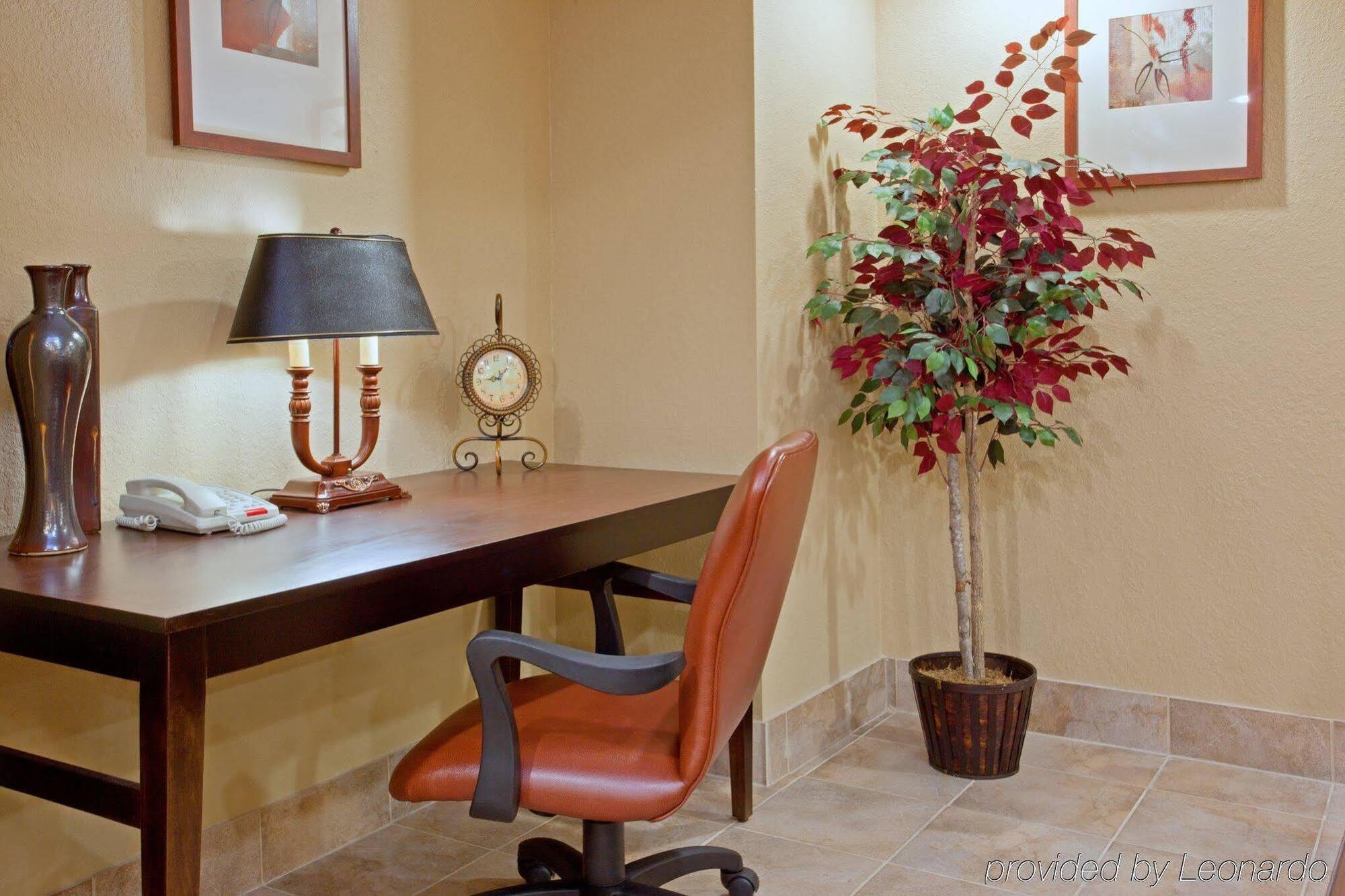 Candlewood Nw - Willowbrook, An Ihg Houston