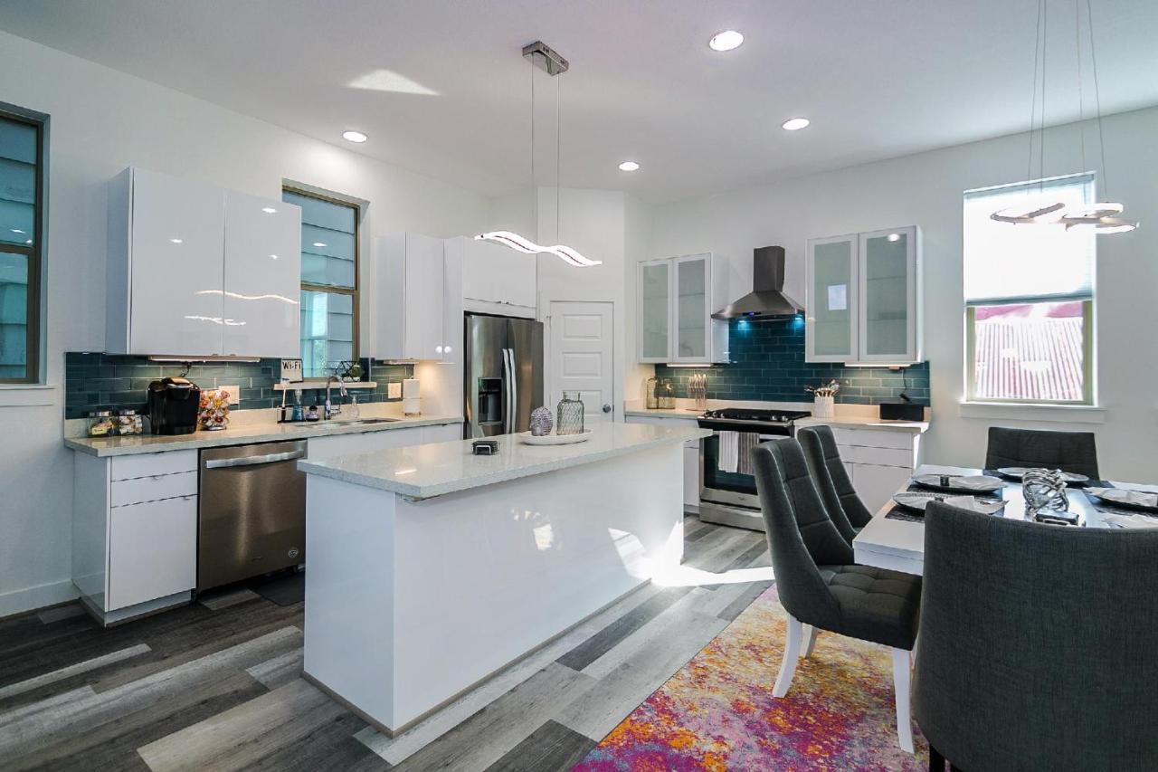 Holiday home Eado Signature By Dunyha Houston