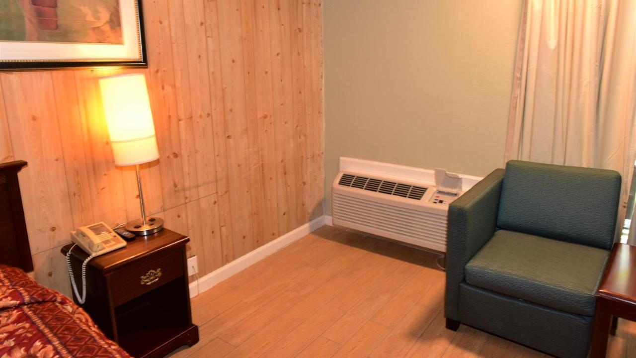 Red Carpet Inn