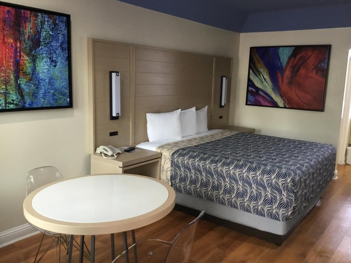 Motel Palace Blue Harwin Houston