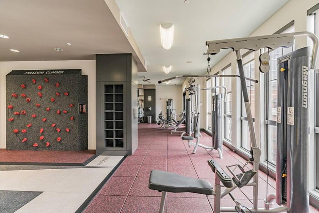 Spacious Flat + Gym + Pool Houston