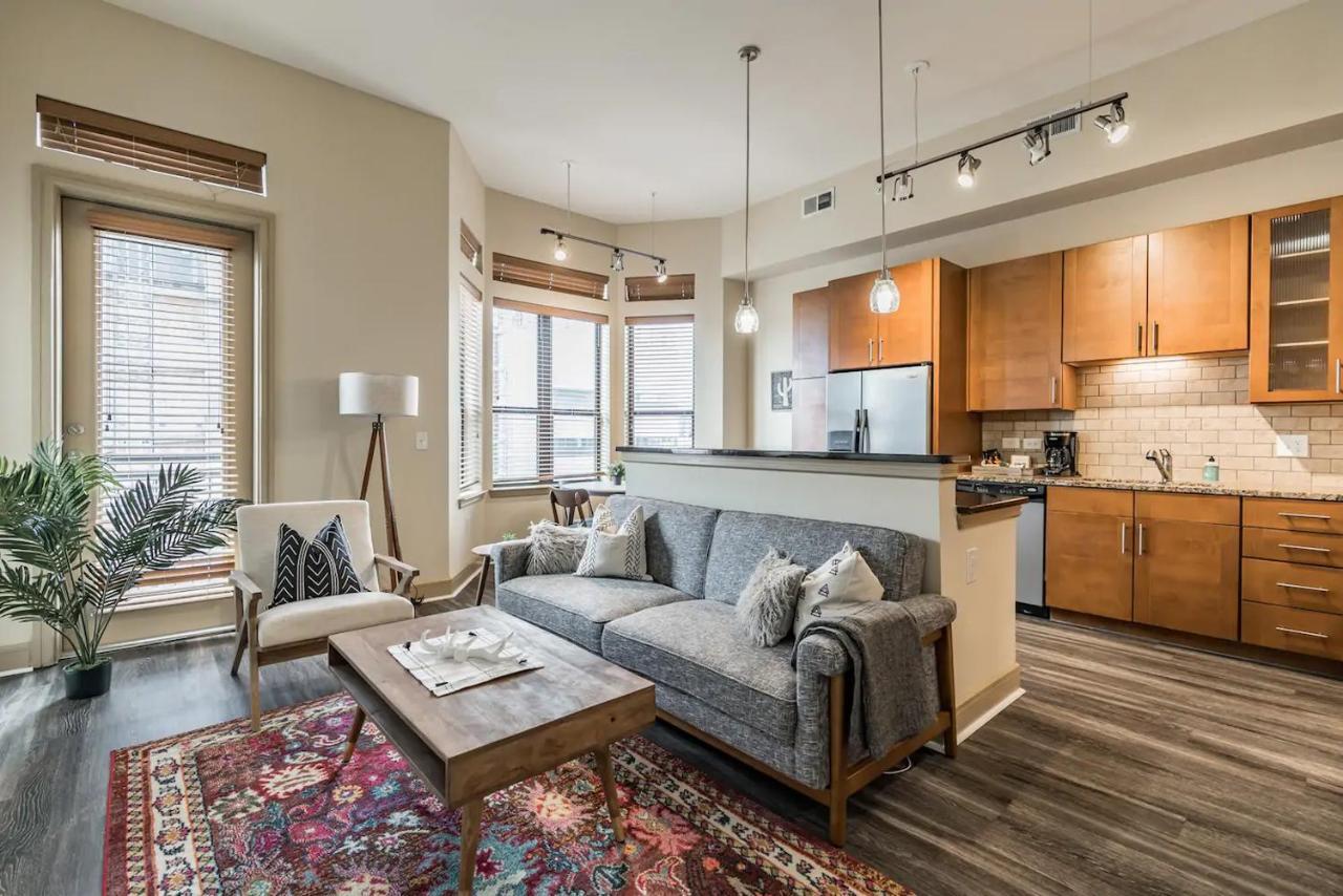 Spacious Flat + Gym + Pool Apartment