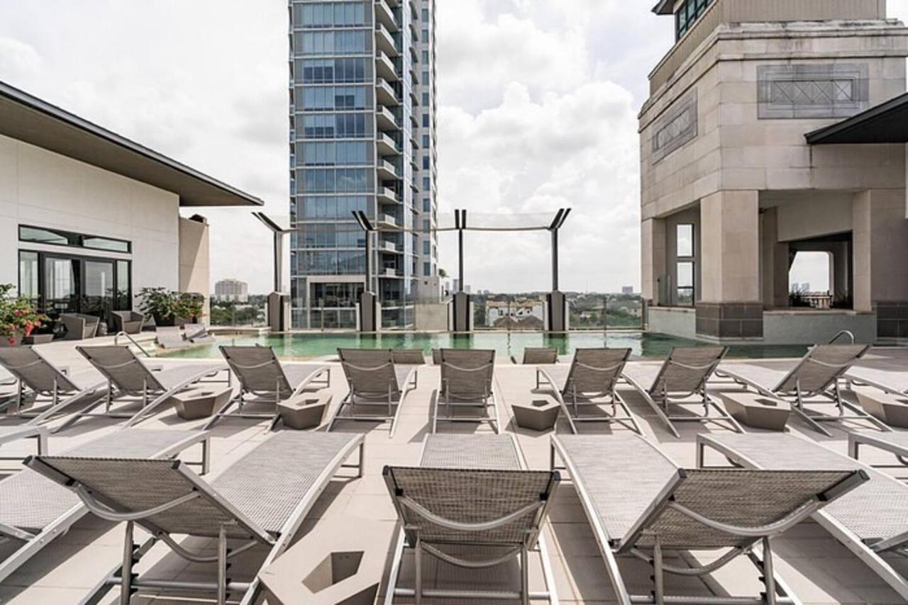 Spacious Flat + Gym + Pool *