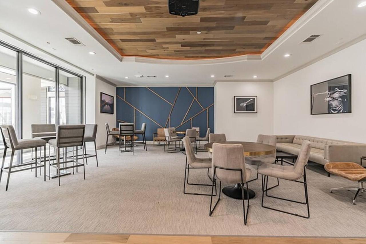 Spacious Flat + Gym + Pool *