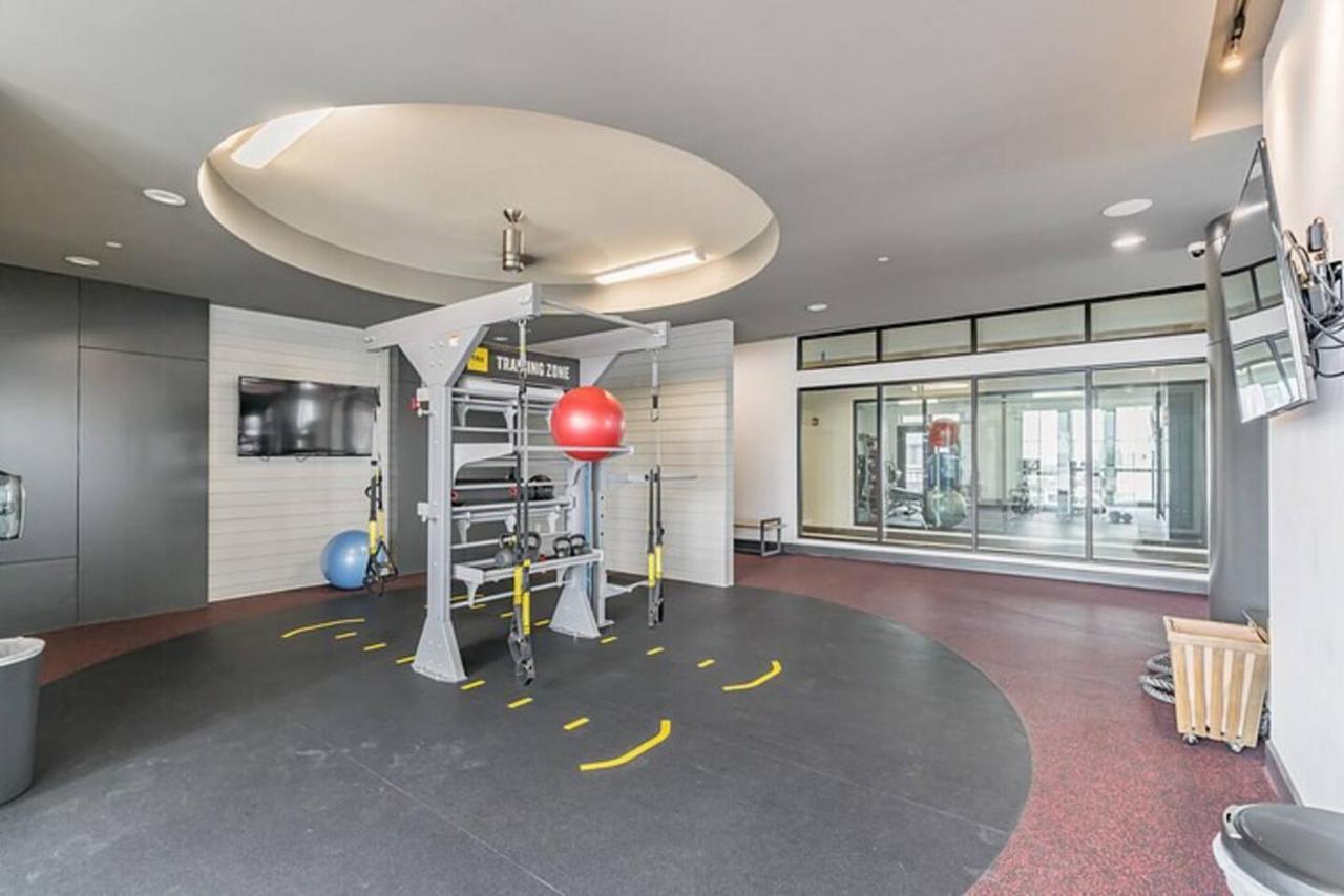 Spacious Flat + Gym + Pool Apartment Houston