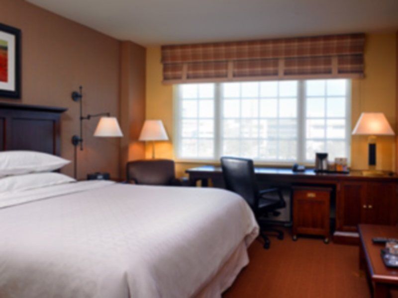 Four Points By Sheraton West
