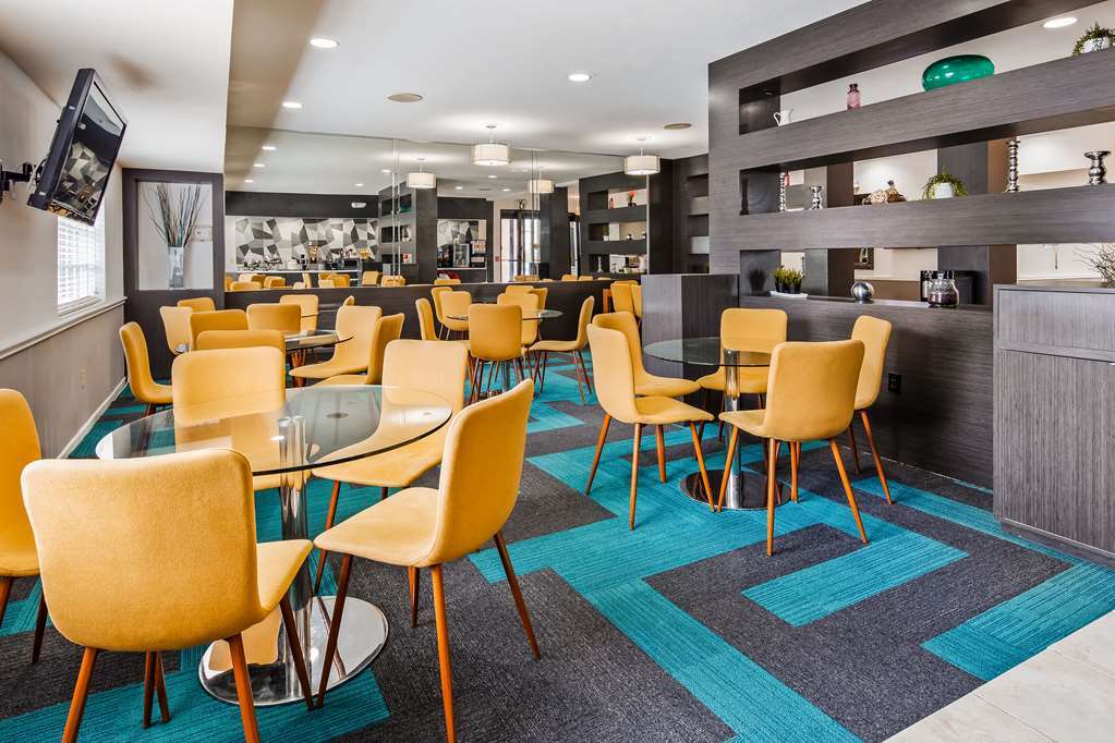 Hotel Baymont By Wyndham Houston/westchase 3*