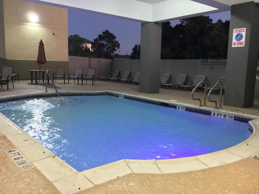Country & By Radisson, Northwest, Tx Houston