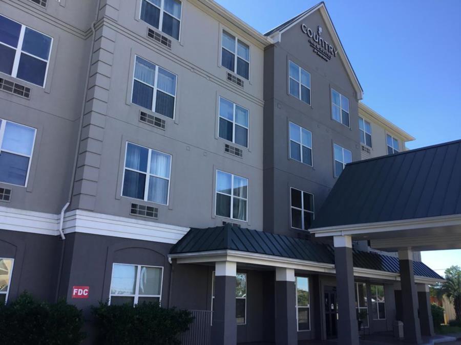 Country & By Radisson, Northwest, Tx Hotel