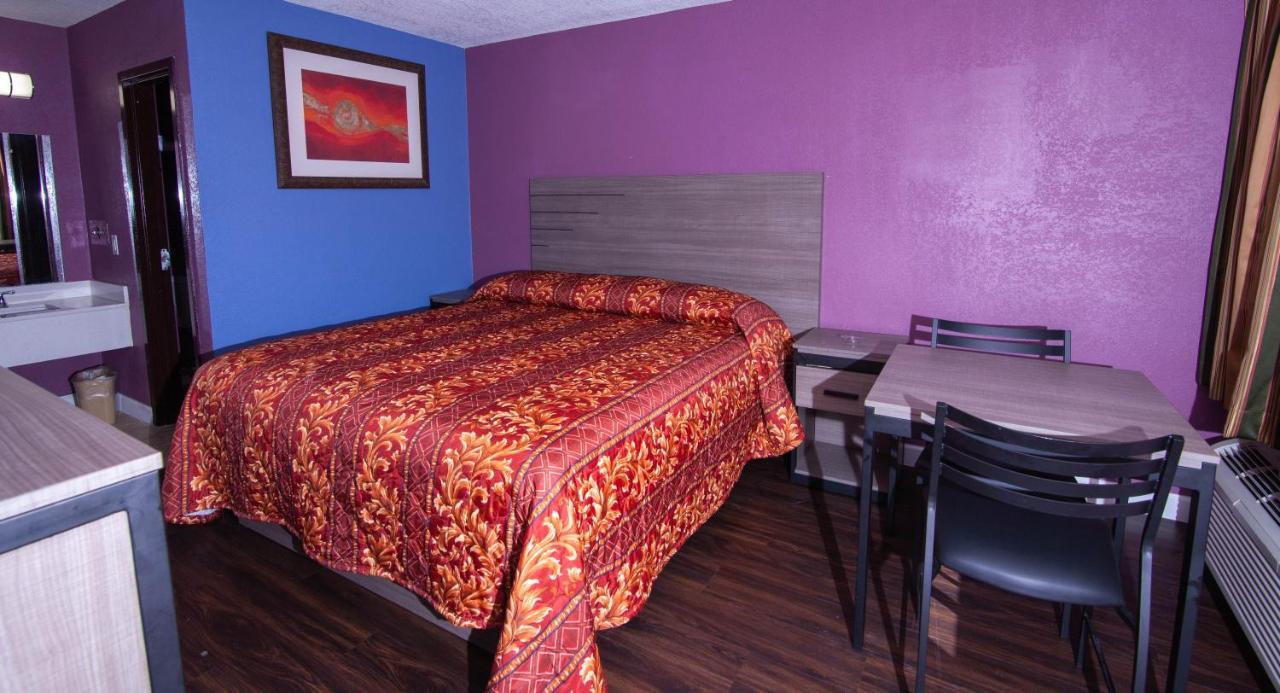 Cypress & Suites Motel *