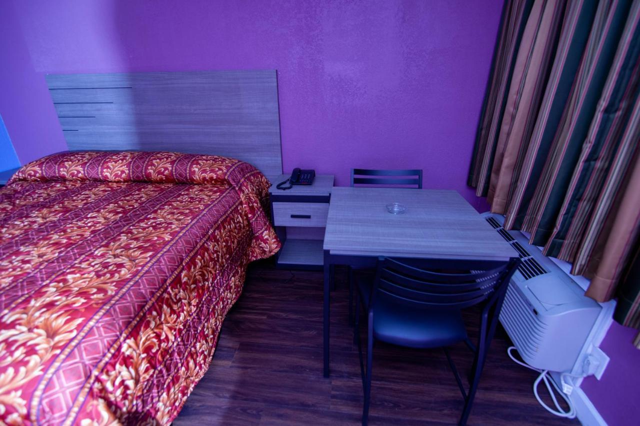 Motel Cypress & Suites *