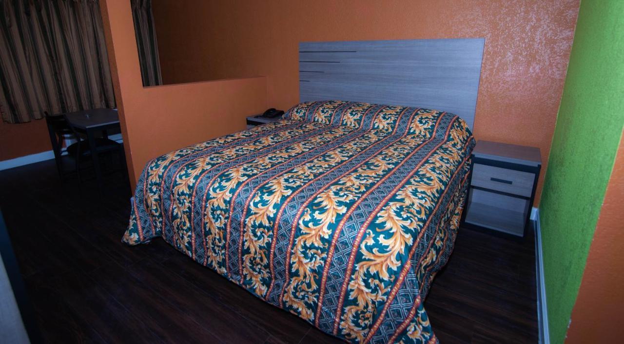 Cypress & Suites Motel *