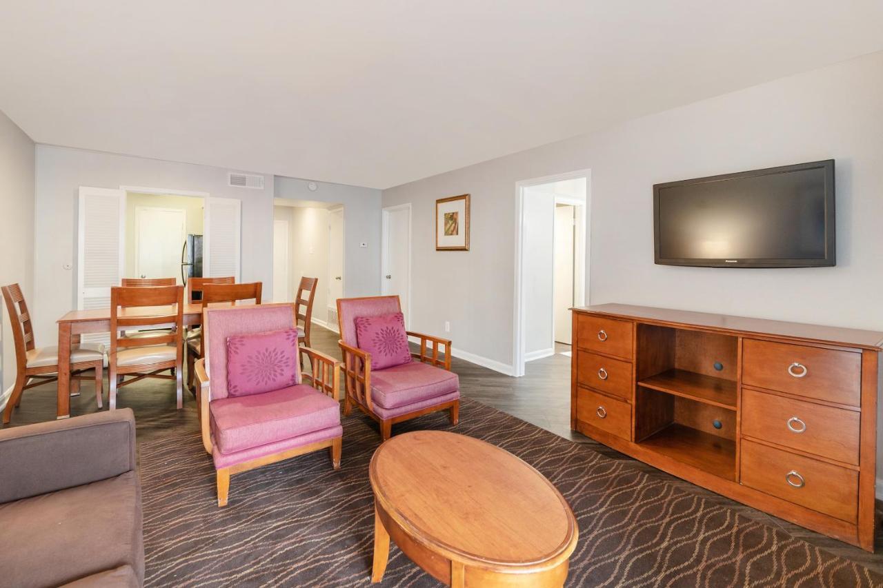 Hotel Oyo At Establishment 3*