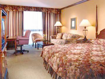 Crowne Plaza - Medical Center 3*