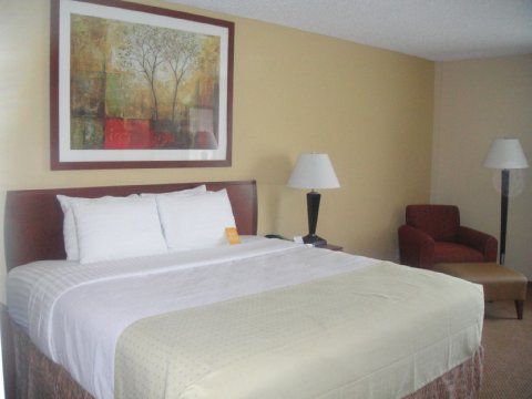 Sw-near Sugar Land By Ihg Hotel