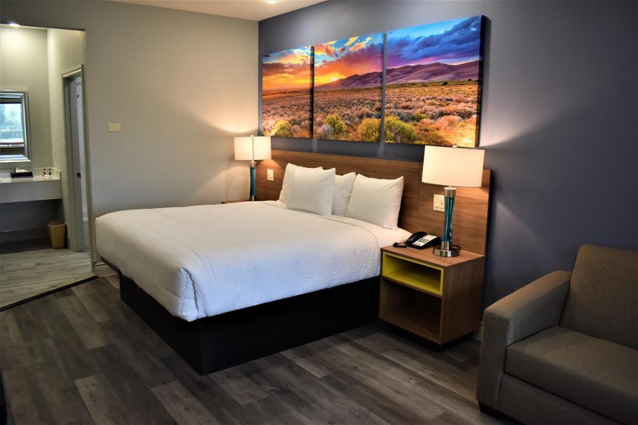 Hotel Days & By Wyndham Downtown/university Of 3*