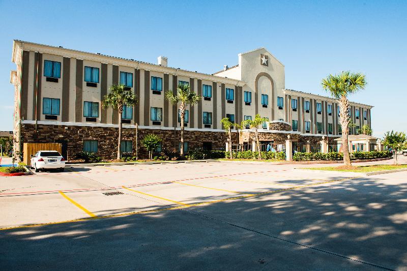 Express & Nw Beltway 8-west Road By Ihg Hotel