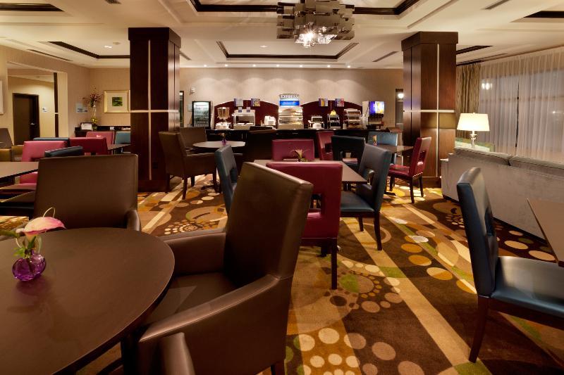 Express & Nw Beltway 8-west Road By Ihg Hotel 2*