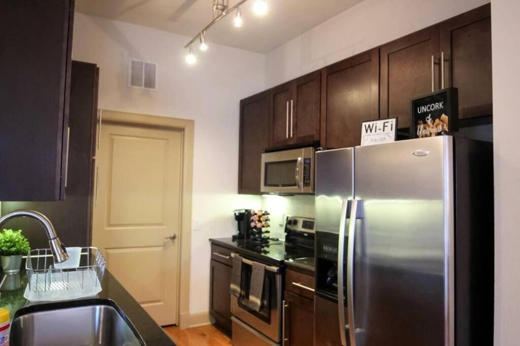 Discounted Oasis W/ Pool View In The Med Center By Nrg