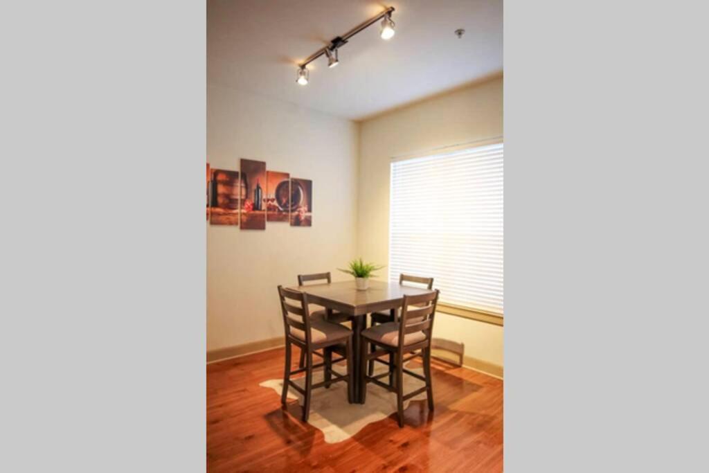 Discounted Oasis W/ Pool View In The Med Center By Nrg * Houston