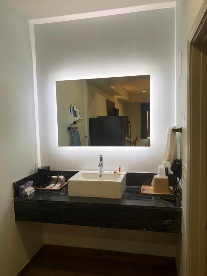 Baymont By Wyndham Kingwood 2*