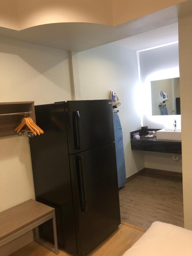 Baymont By Wyndham Kingwood Hotel Houston
