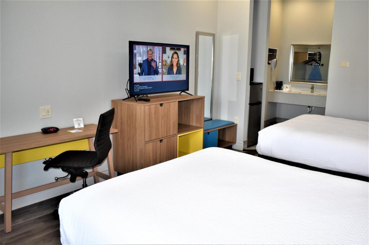 Hotel Days & By Wyndham Downtown/university Of Houston