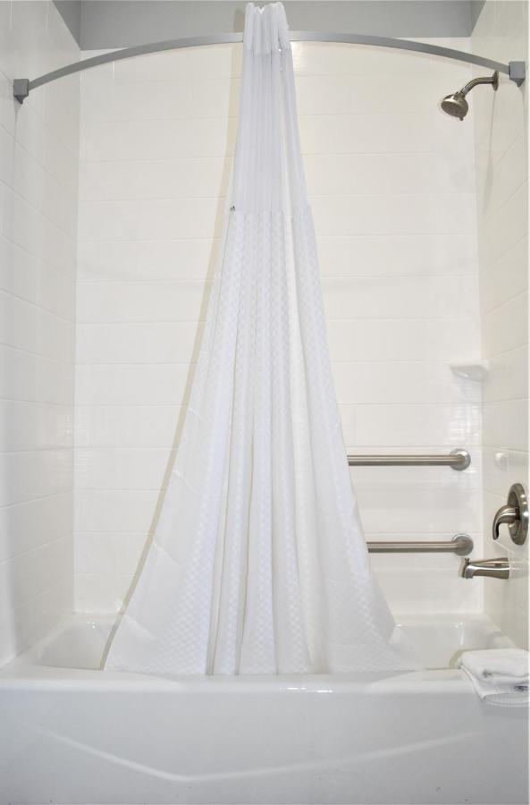 Days & By Wyndham Downtown/university Of Hotel 3*