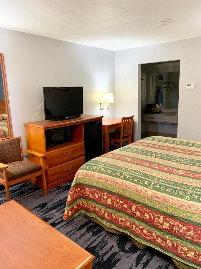 Scottish Westcott Street Motel *