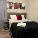 3 Bedroom Home 5-7Min From Downtown Houston