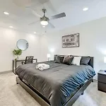 Perfect Stay With King Bed, Free Parking, Free Wi-Fi