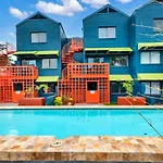 A Houston Resort Style Pool Ev Charging