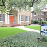 Hi - Houston The Morty Rich Hostel