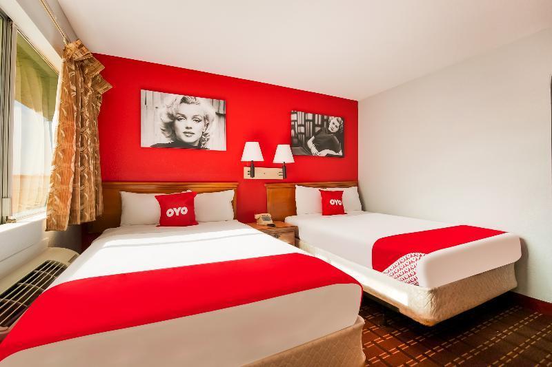 Oyo Southwest I-69 Hotel