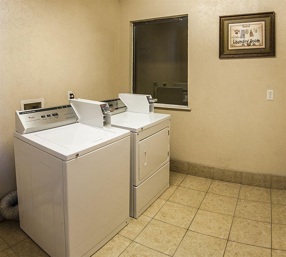 Best Western Hobby Airport 3*