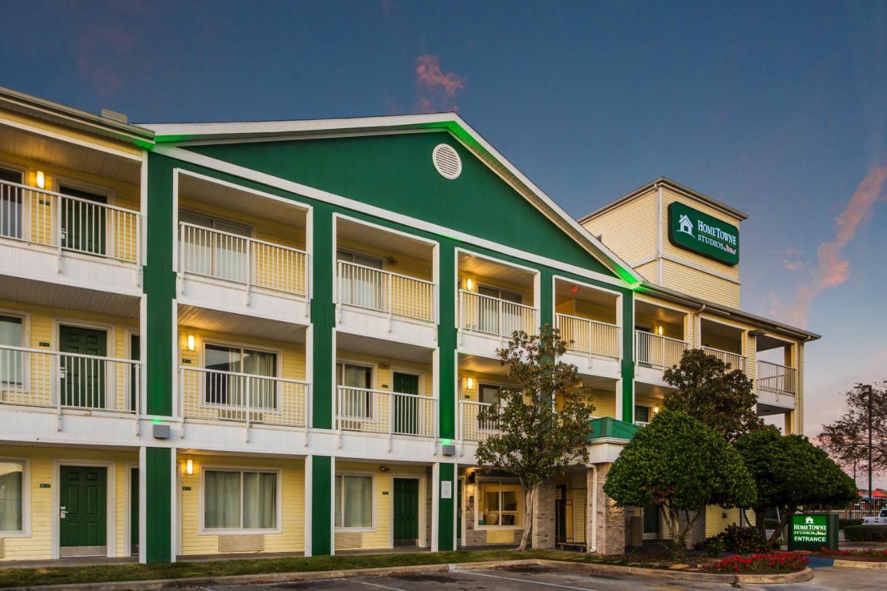 Hometowne - West Oaks Motel Houston