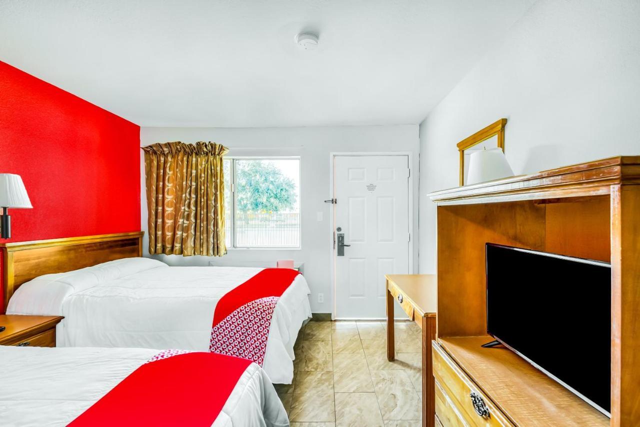 Oyo Southwest I-69 Hotel Houston