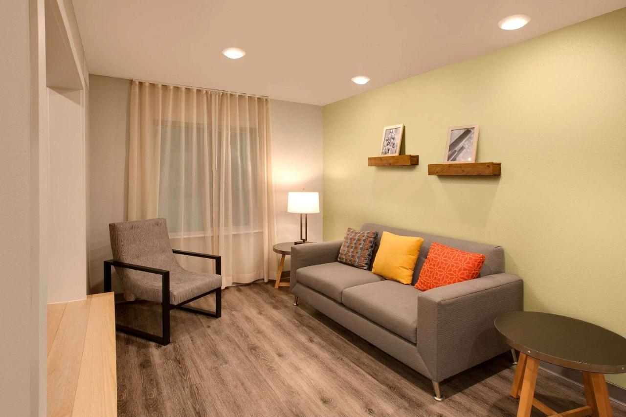 Woodspring Northwest 2*