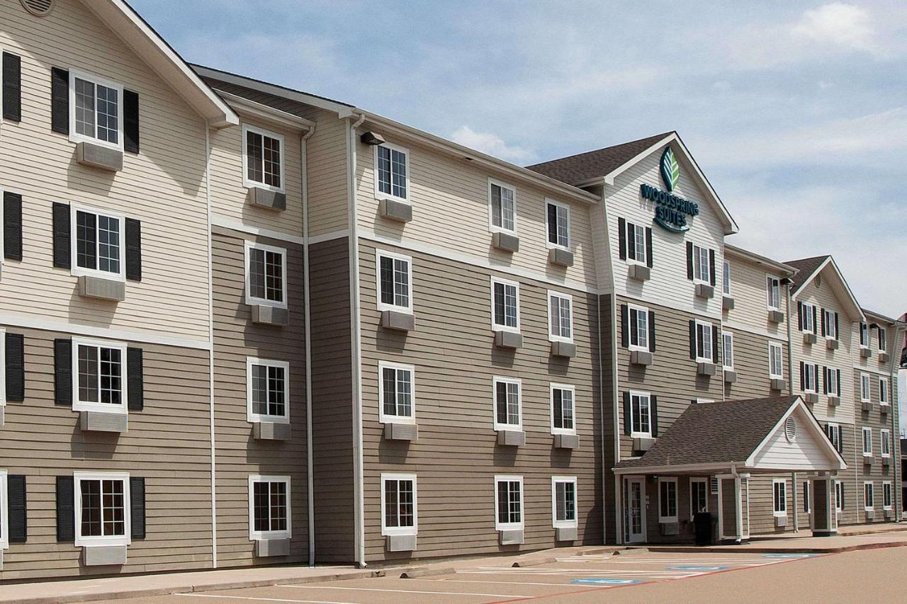 Hotel Woodspring Willowbrook 2*