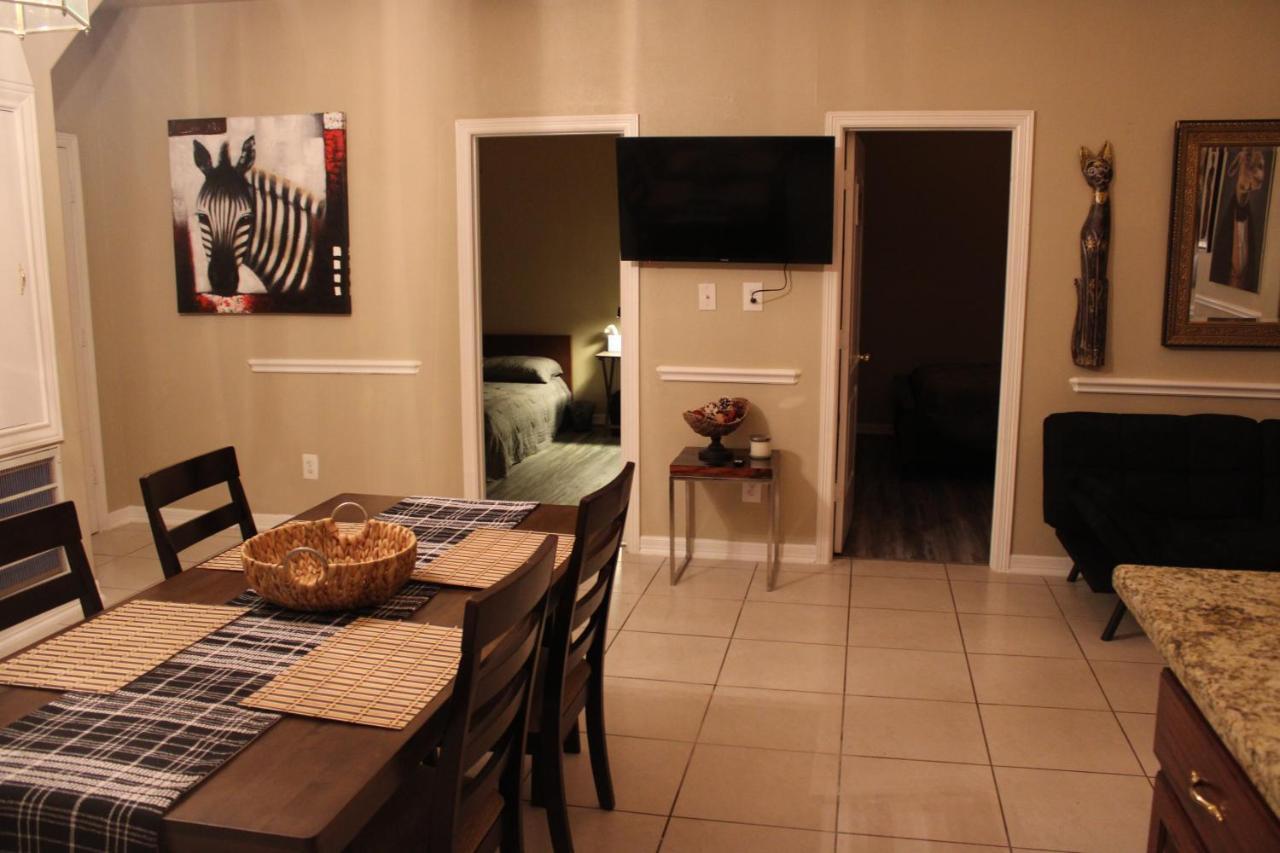 Bed & Breakfast Mcgowen Street Airbnb With Laundry Room Houston