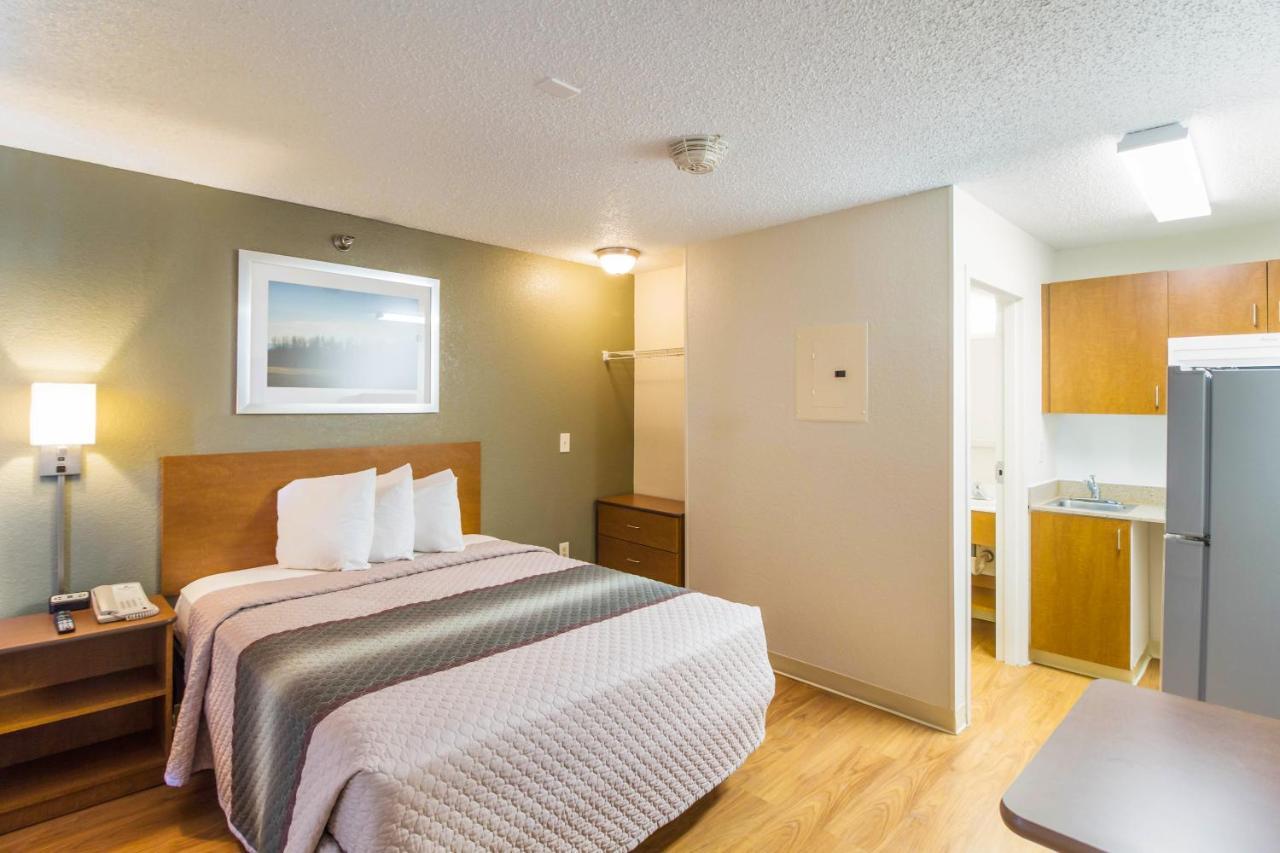 Hometowne - West Oaks Motel 2*