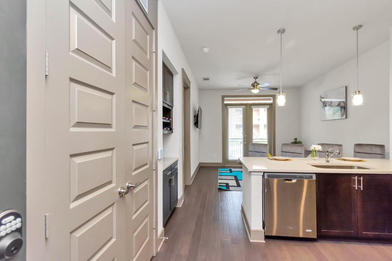 U1 Penthouse Downtown Car Available Apt 1br 1bth Gym Sleep Good Apartment Houston