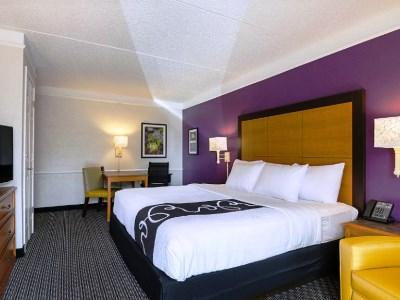 Travelodge By Wyndham Cy-fair Hotel