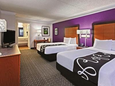 Travelodge By Wyndham Cy-fair Hotel 3*