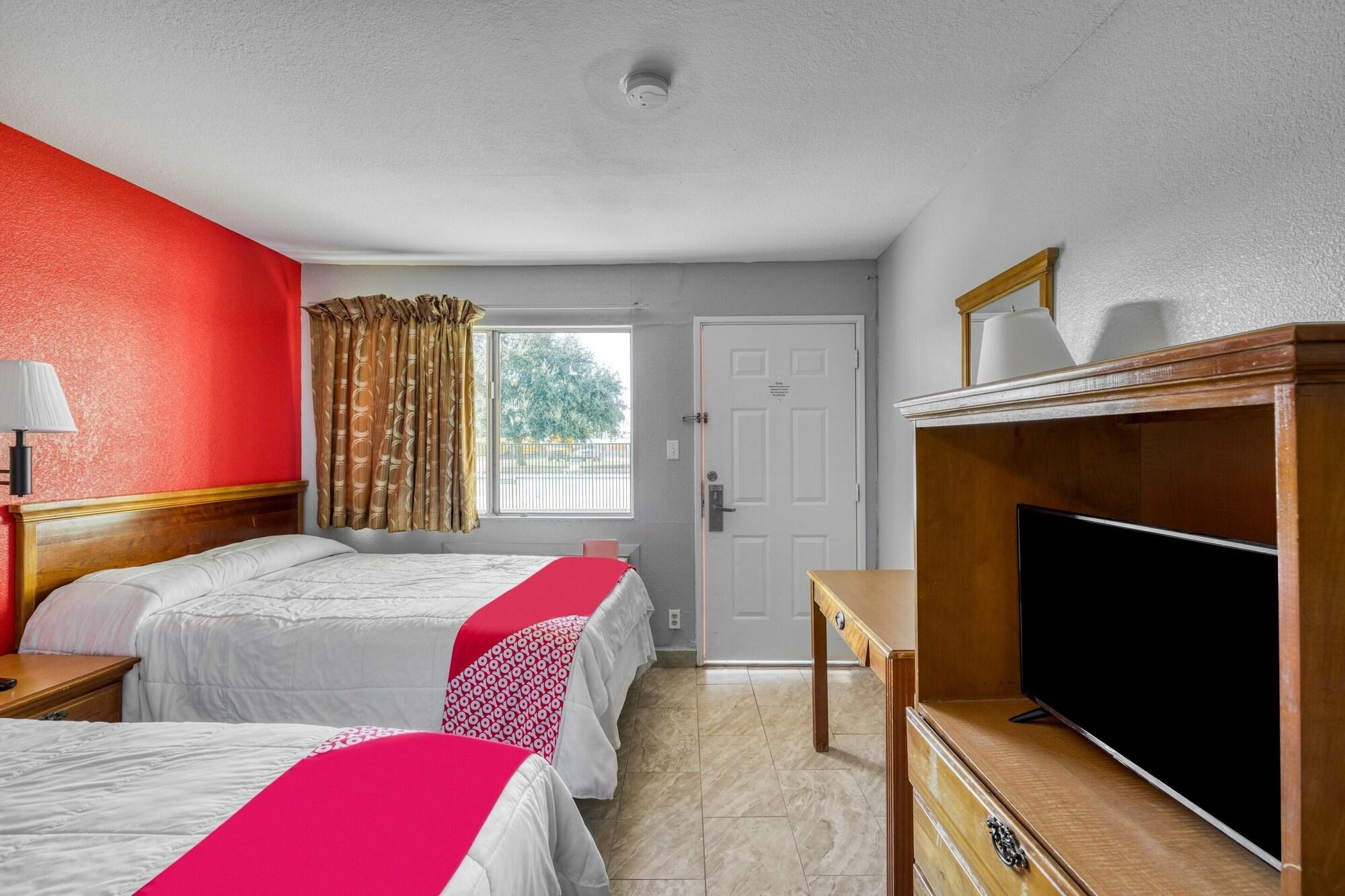 Oyo Southwest I-69 Hotel