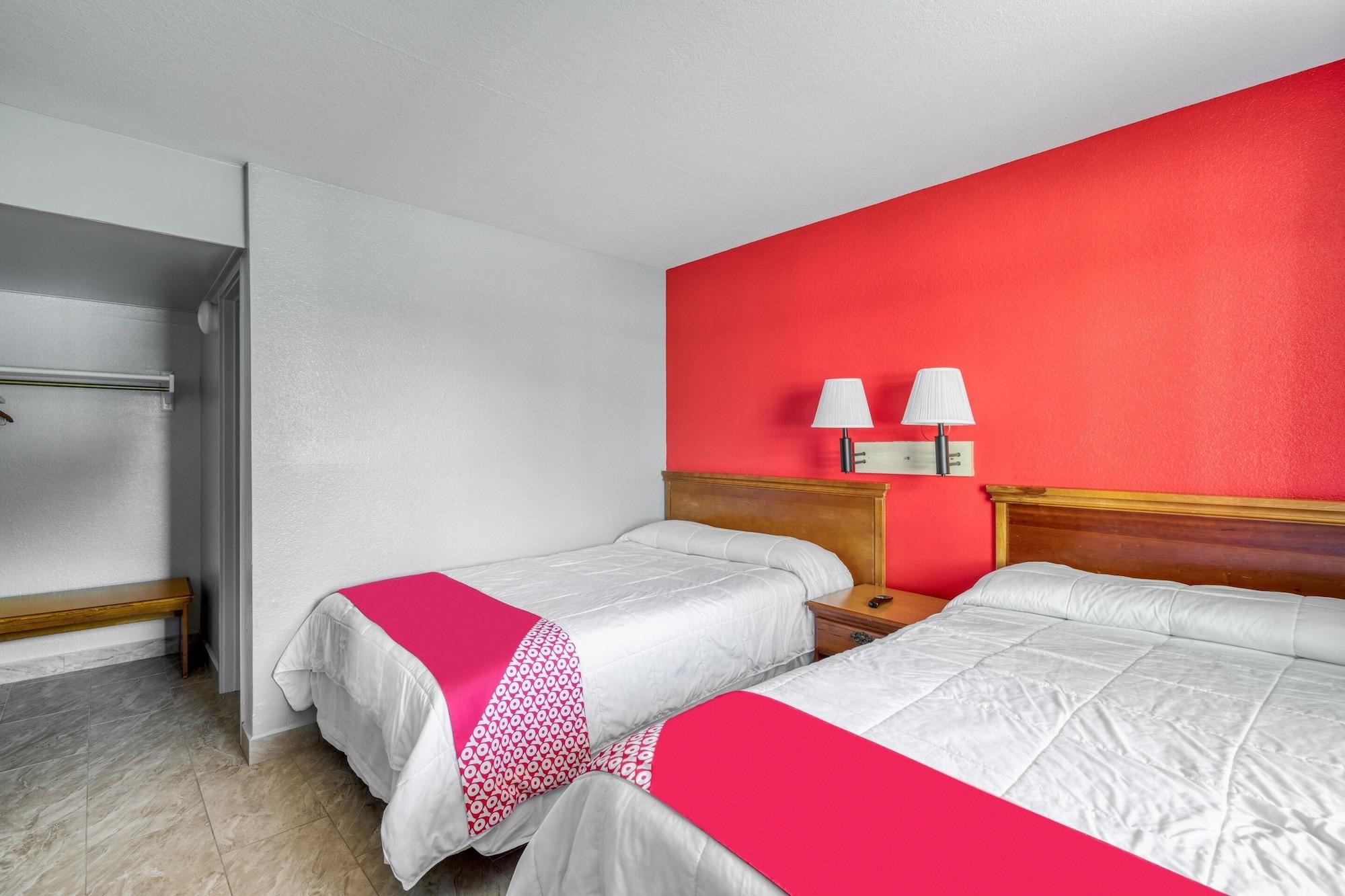 Oyo Southwest I-69 Hotel 2*