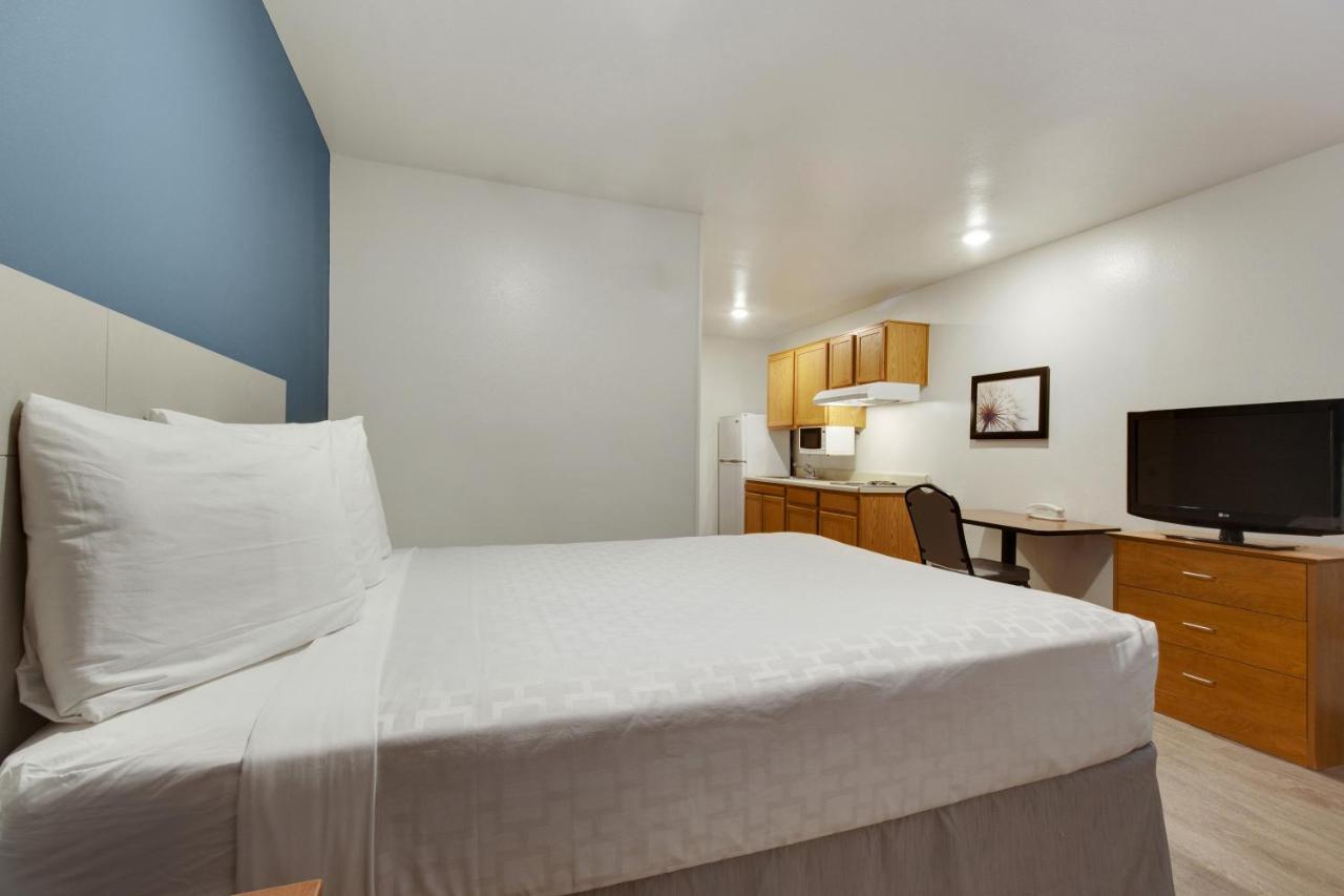 Hotel Woodspring Willowbrook Houston