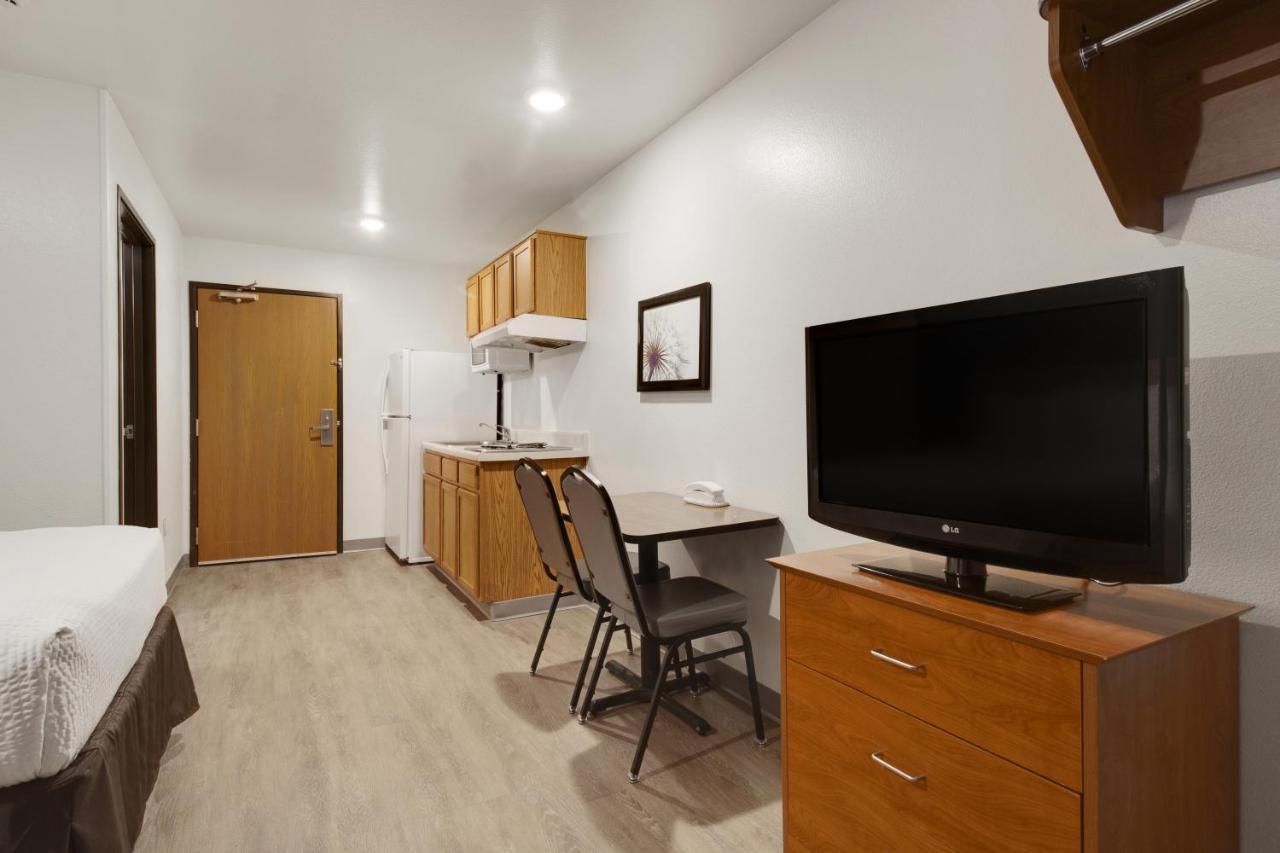 Woodspring Willowbrook 2*