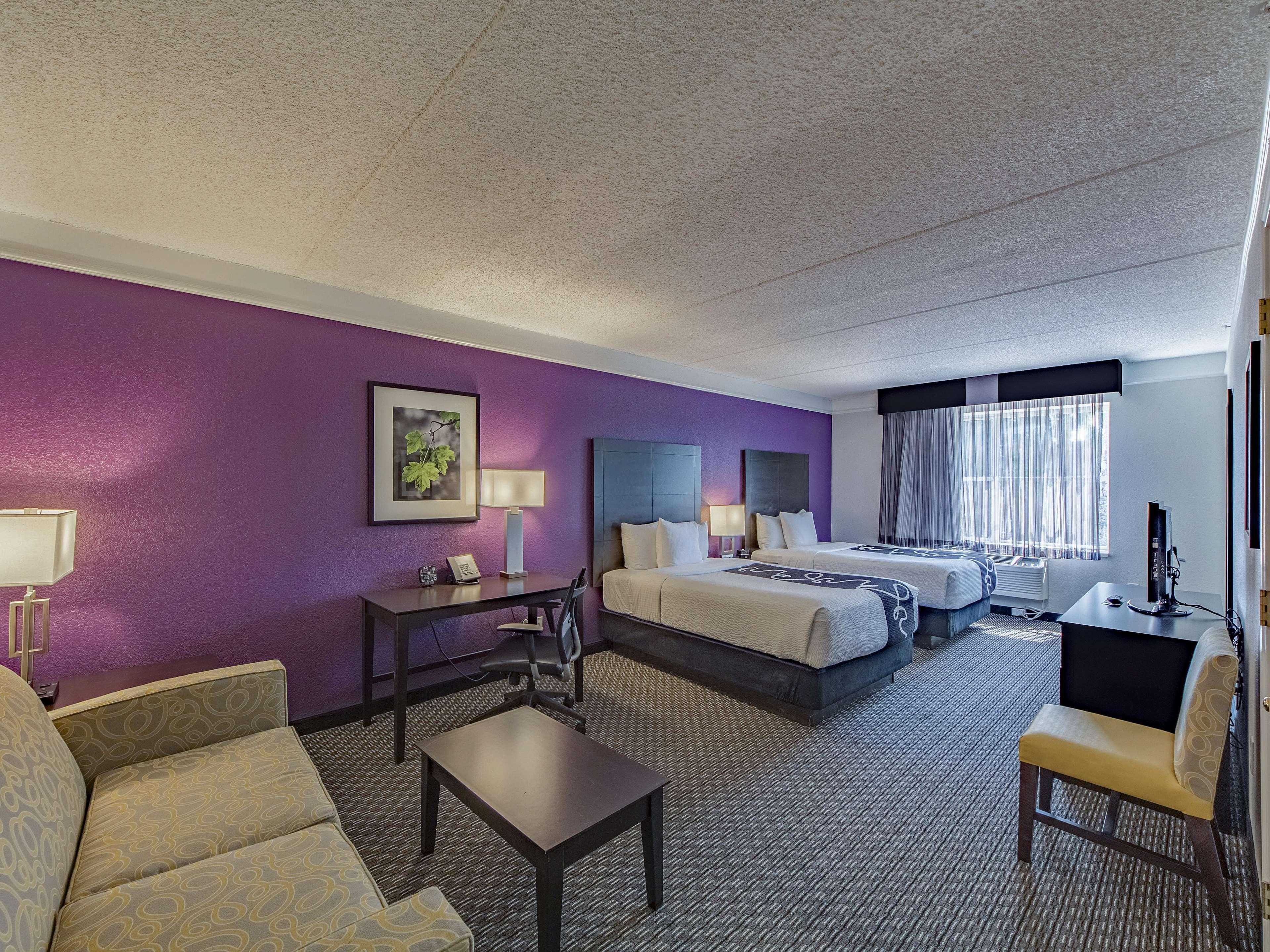 Travelodge By Wyndham Cy-fair 3*